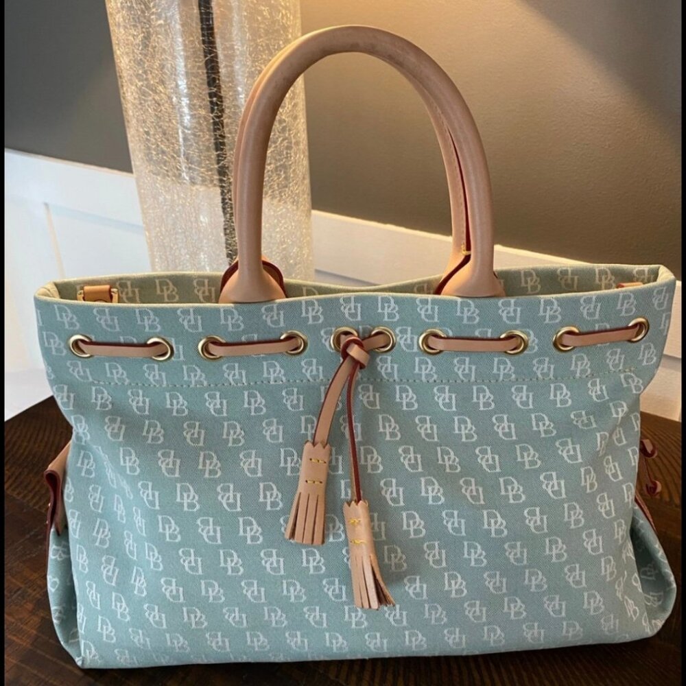 Authentic Dooney and Bourke light green canvas tote bag purse NEW